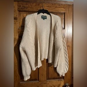American Eagle Sweater Cardigan